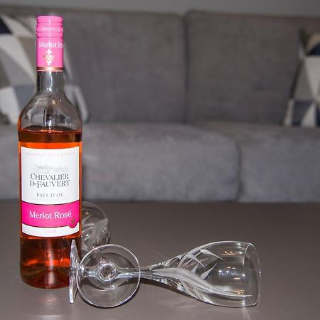 Rena'S Luxury Apartment With Free Private Parking Chania  Exterior photo